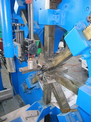 อัตโนมัติ 450 เครื่องเชื่อมตะเข็บแสงเสาเครื่องเชื่อม 450 / 12000mm