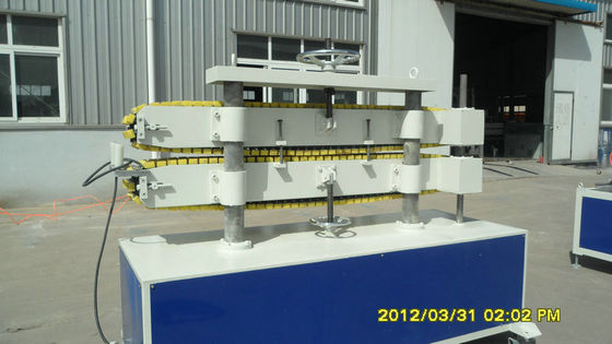สายการผลิตพลาสติกสำหรับท่อระบายน้ำ PP PE ขนาด 16mm - 1600mm OD